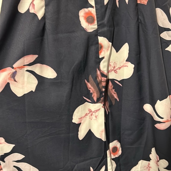 Amazon HighLow Dress - Picture 4 of 5